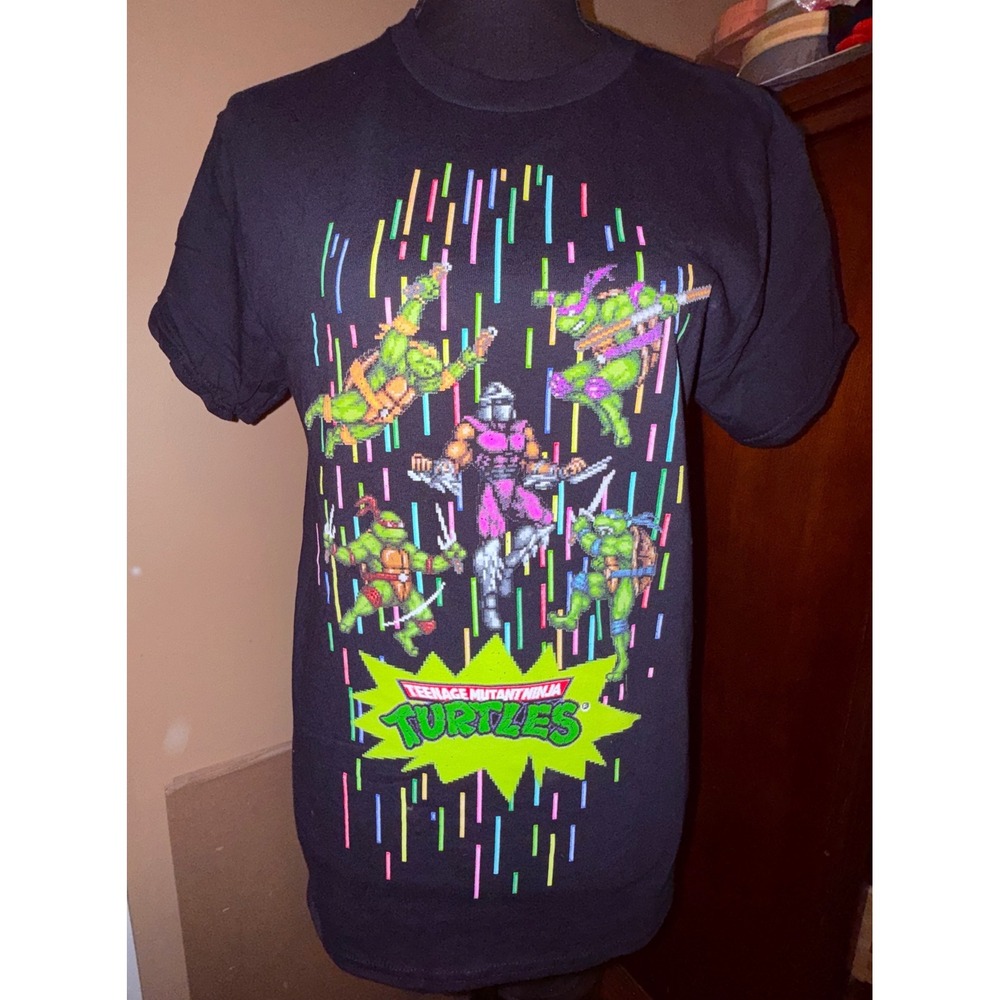 Nickelodeon TMNT T-Shirt Mens S Black NWOT 8-Bit Arcade Loot Crate